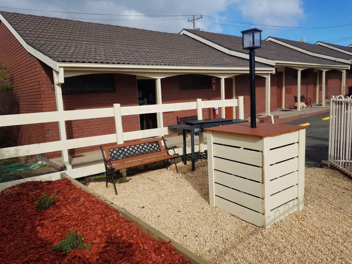 Ararat Colonial Lodge Motel Экстерьер фото